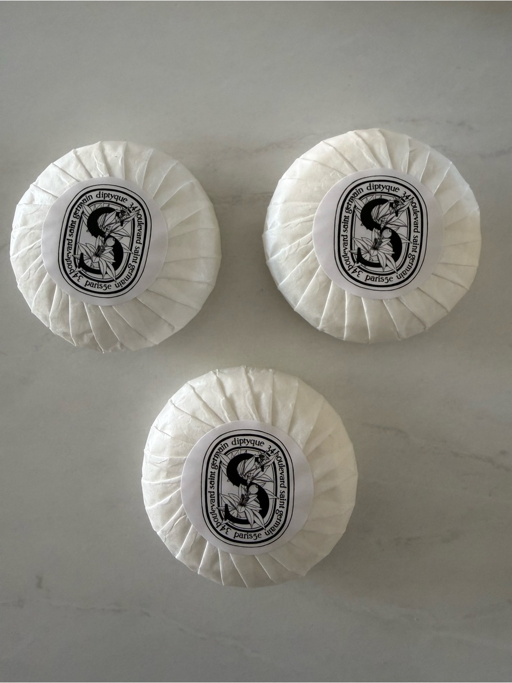diptyque White Wrapped Round Soap with Black Logo